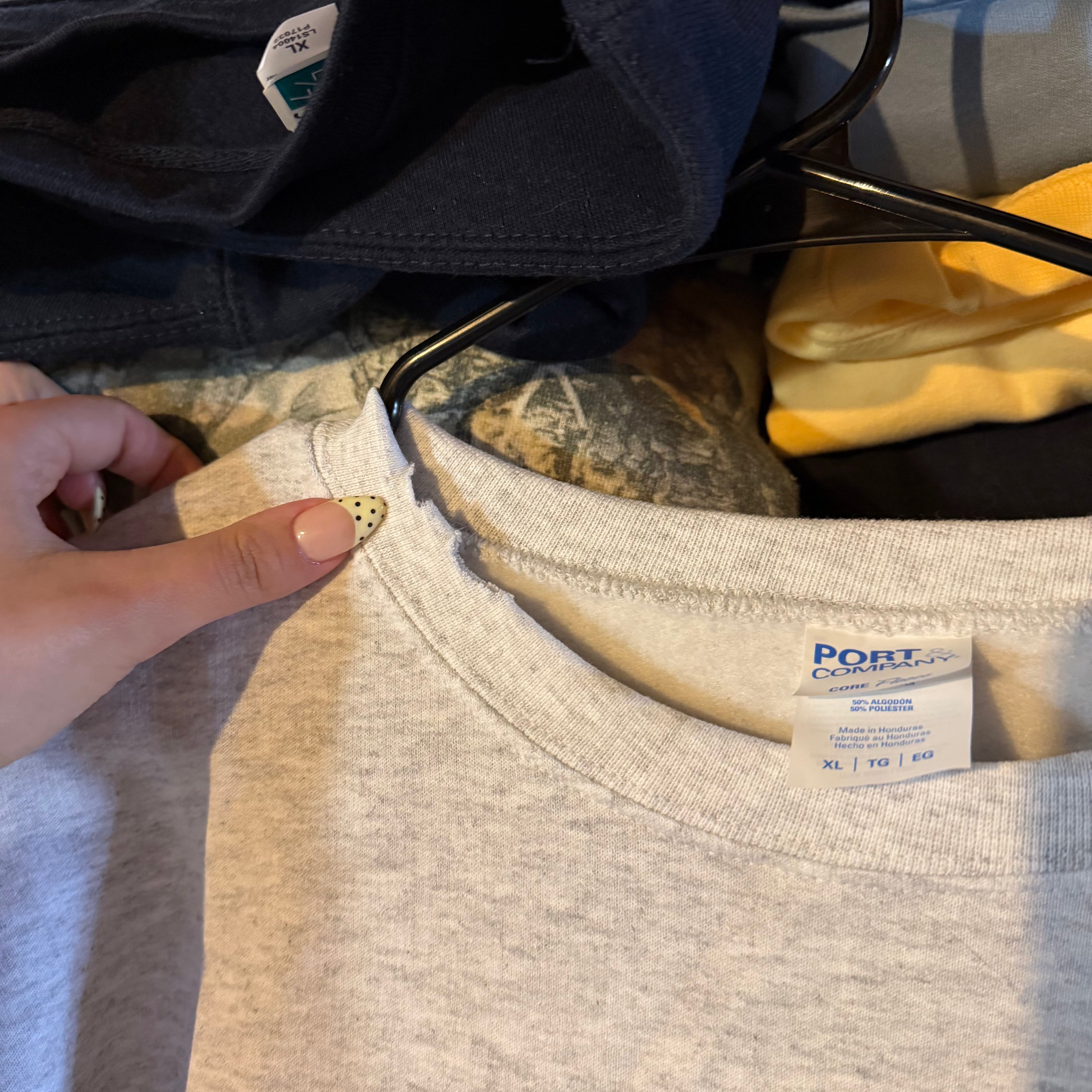 Merry Christmas Sweatshirt - XL - Flawed